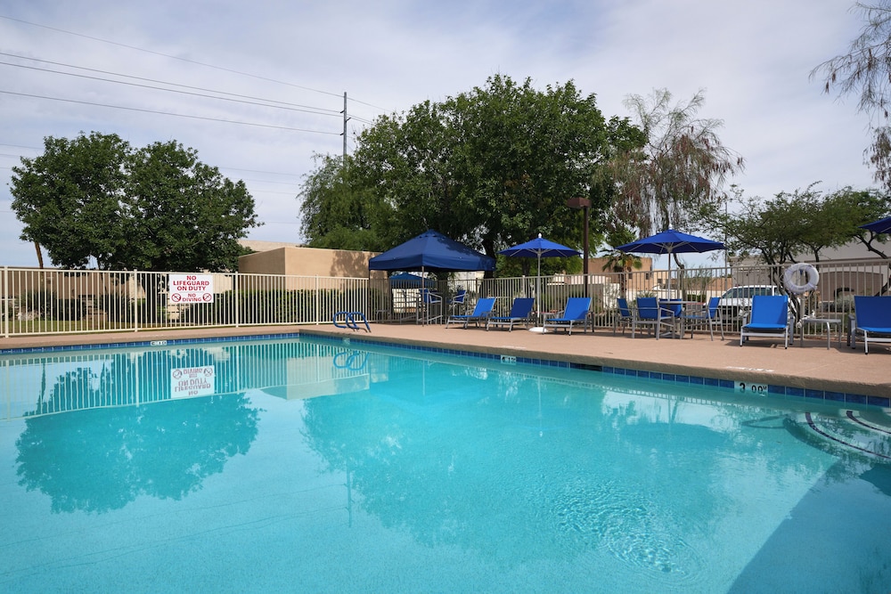 Holiday Inn Express Scottsdale North 27/40
