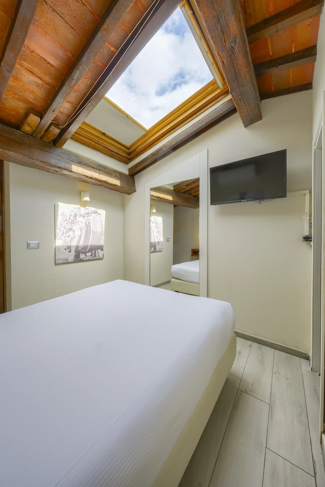 Home Boutique Santa Maria Novella 18/50