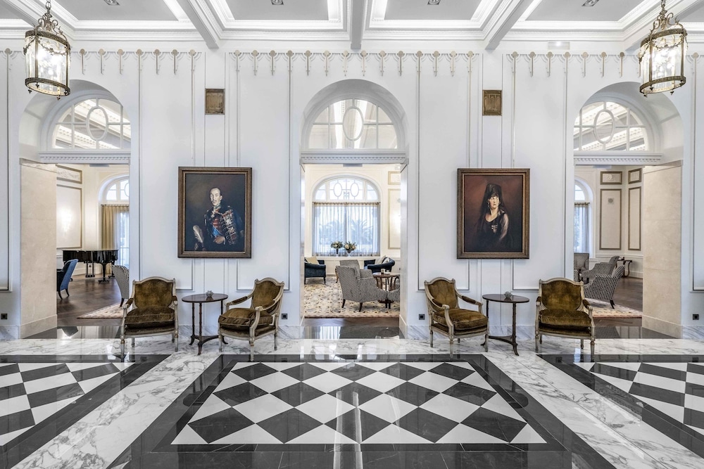 Eurostars Hotel Real 10/76