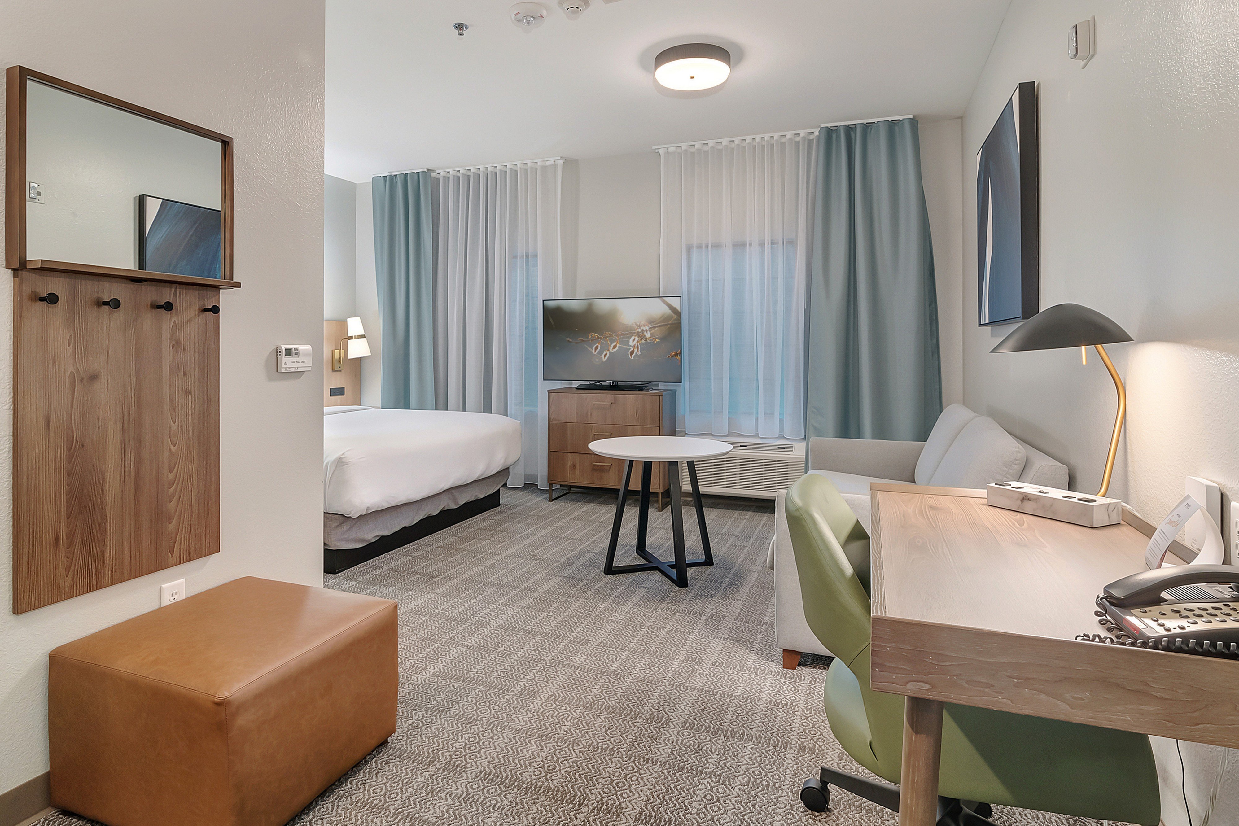 Staybridge Suites Tyler University Area 30/80