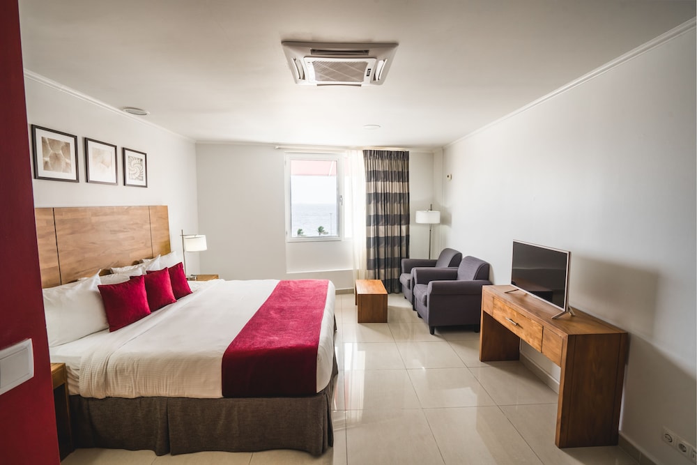 City Suites Curacao 25/70