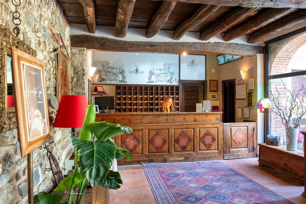 Hotel Castello Di Casiglio 6/79