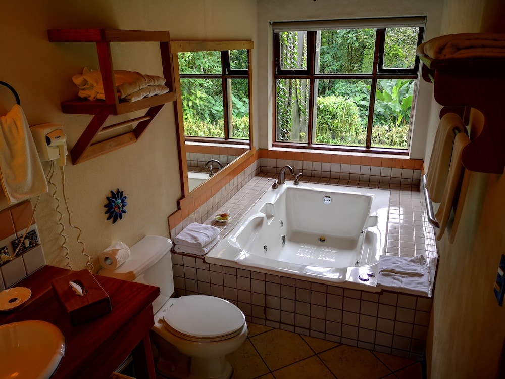 Villa Blanca Cloud Forest Resort and Nature Reserve 65/73