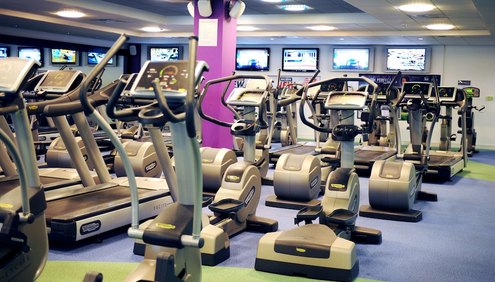 Village Prem Swansea Hotel Leisure Club 30/61