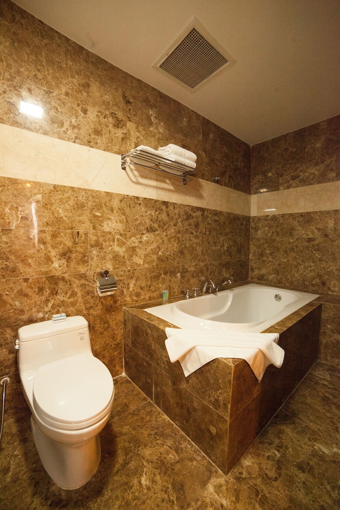 Da Nang Petro Hotel 14/71