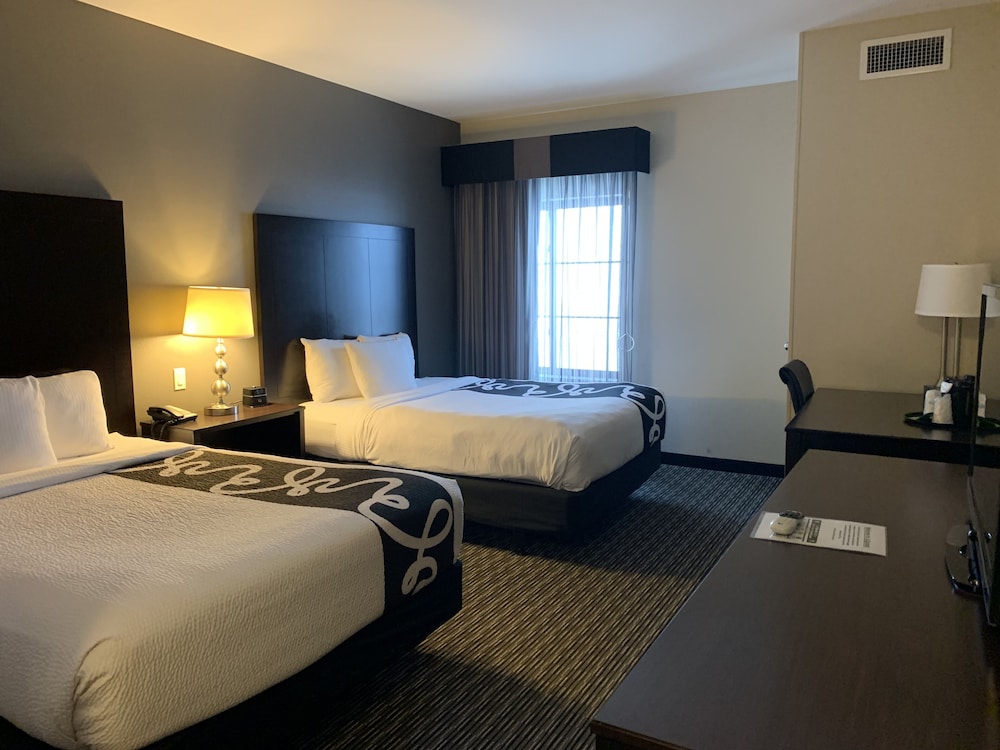 La Quinta Inn and Suites by Wyndham Billings 9/44