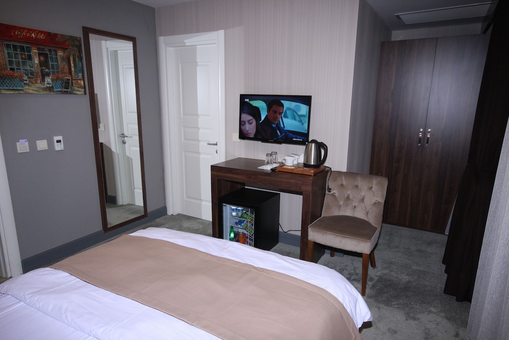Vita Suites Karakoy 11/66