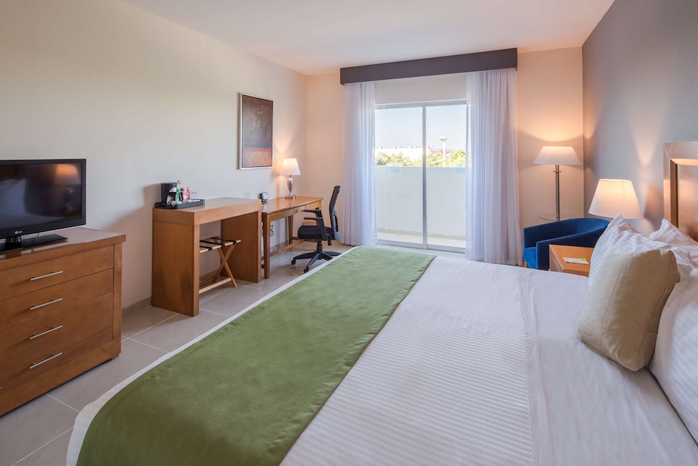Wyndham Garden Playa Del Carmen 19/77