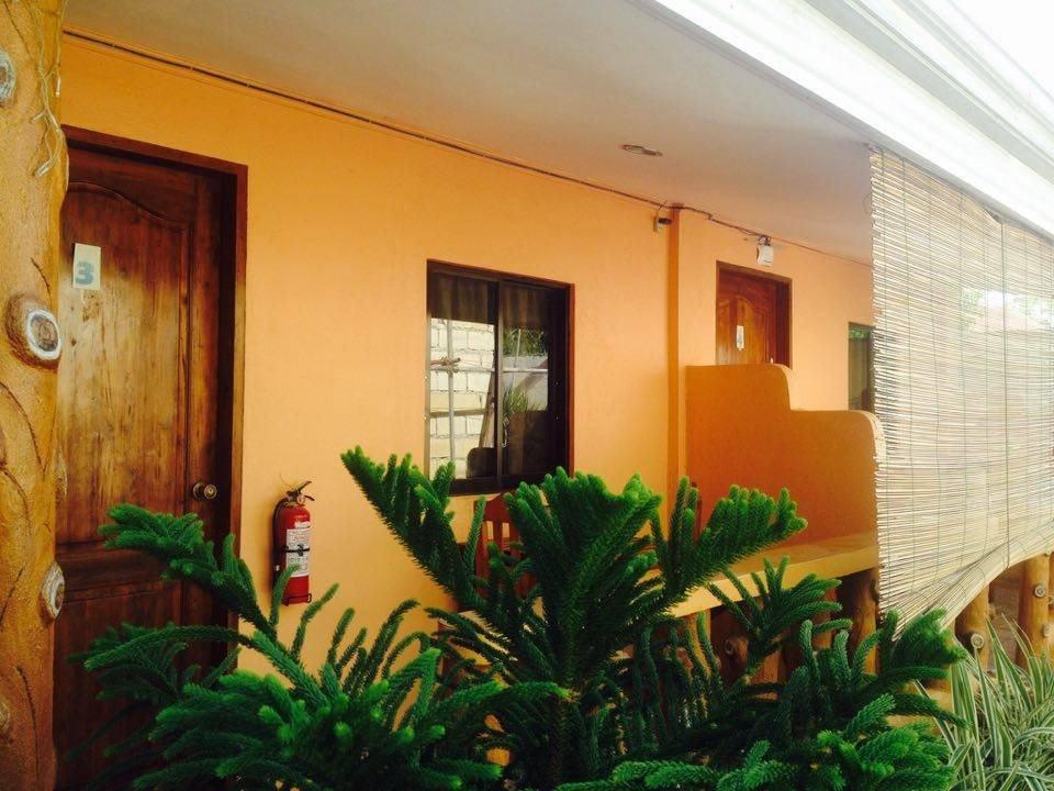 Golden Sam Resort 2/43