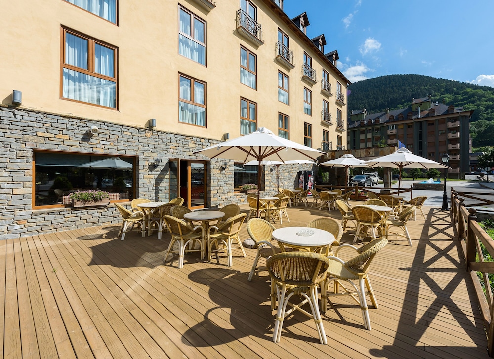 Tryp Vielha Baqueira 46/50