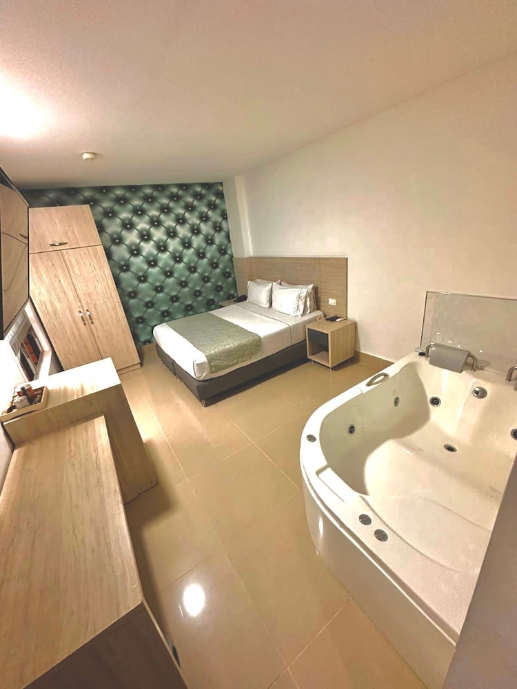 Hotel Lleras Express 41/41