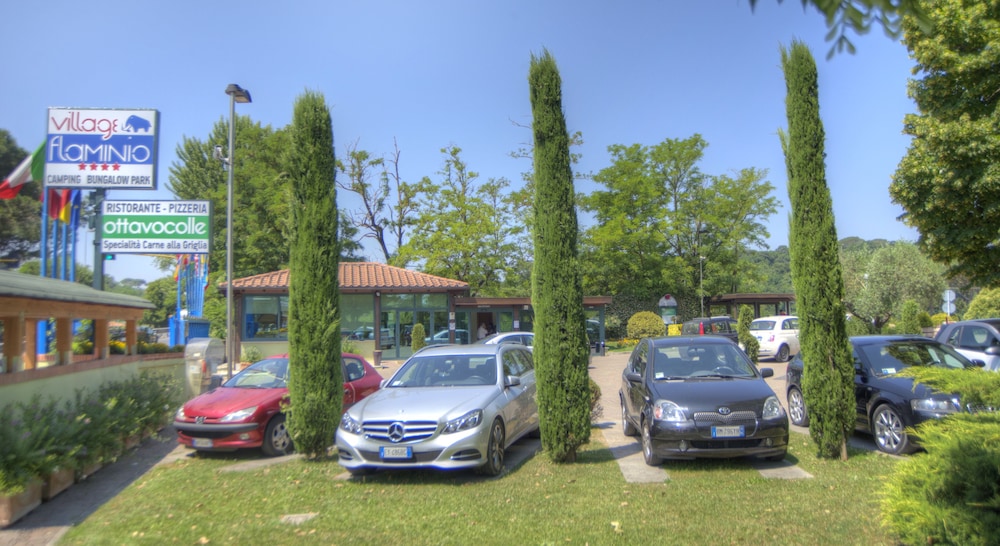 Flaminio Village Bungalow Park Campground 9/71