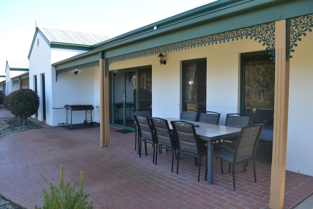 Yarrawonga Mulwala Golf Club Resort 5/86