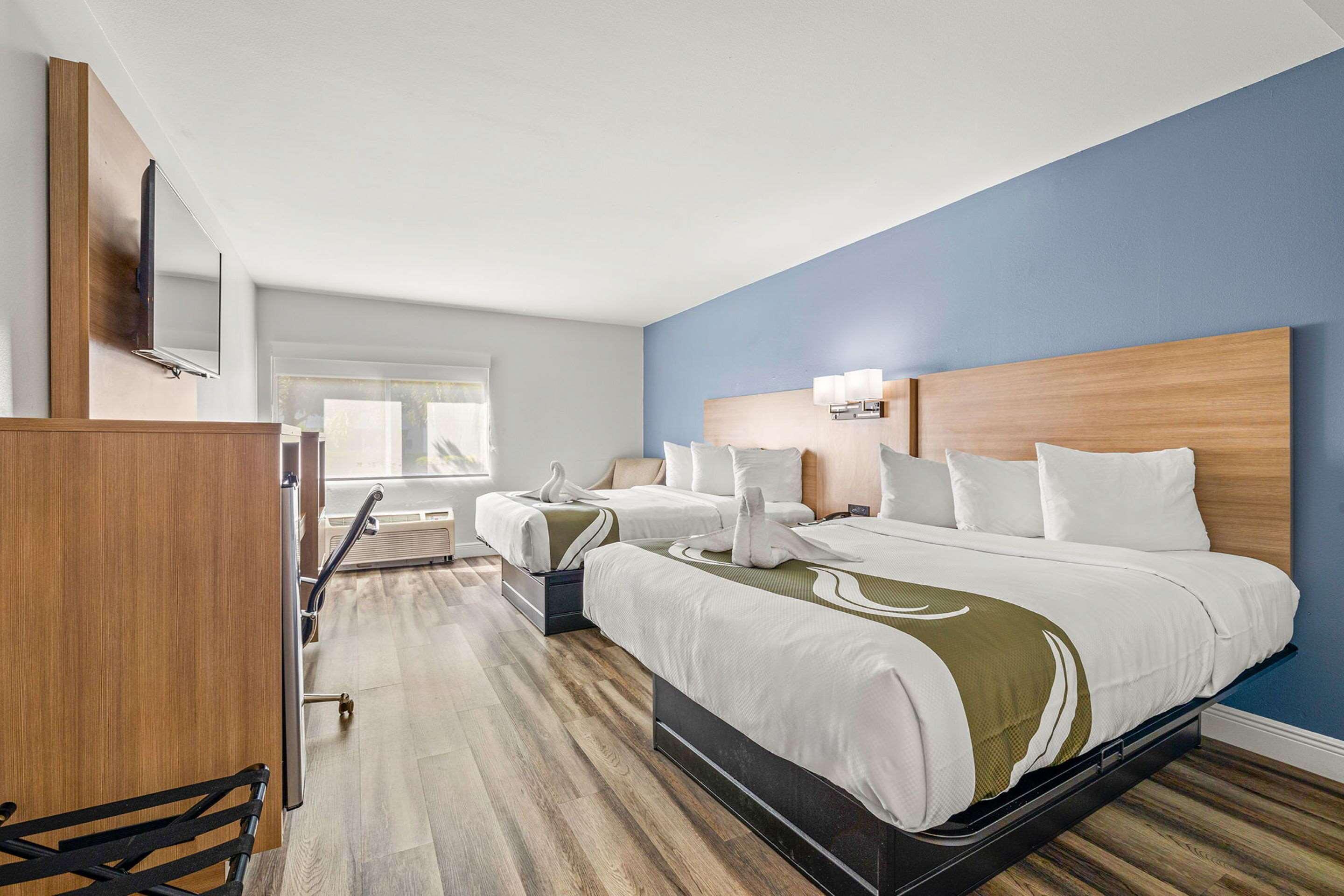 ROOM, 2 QUEEN BEDS