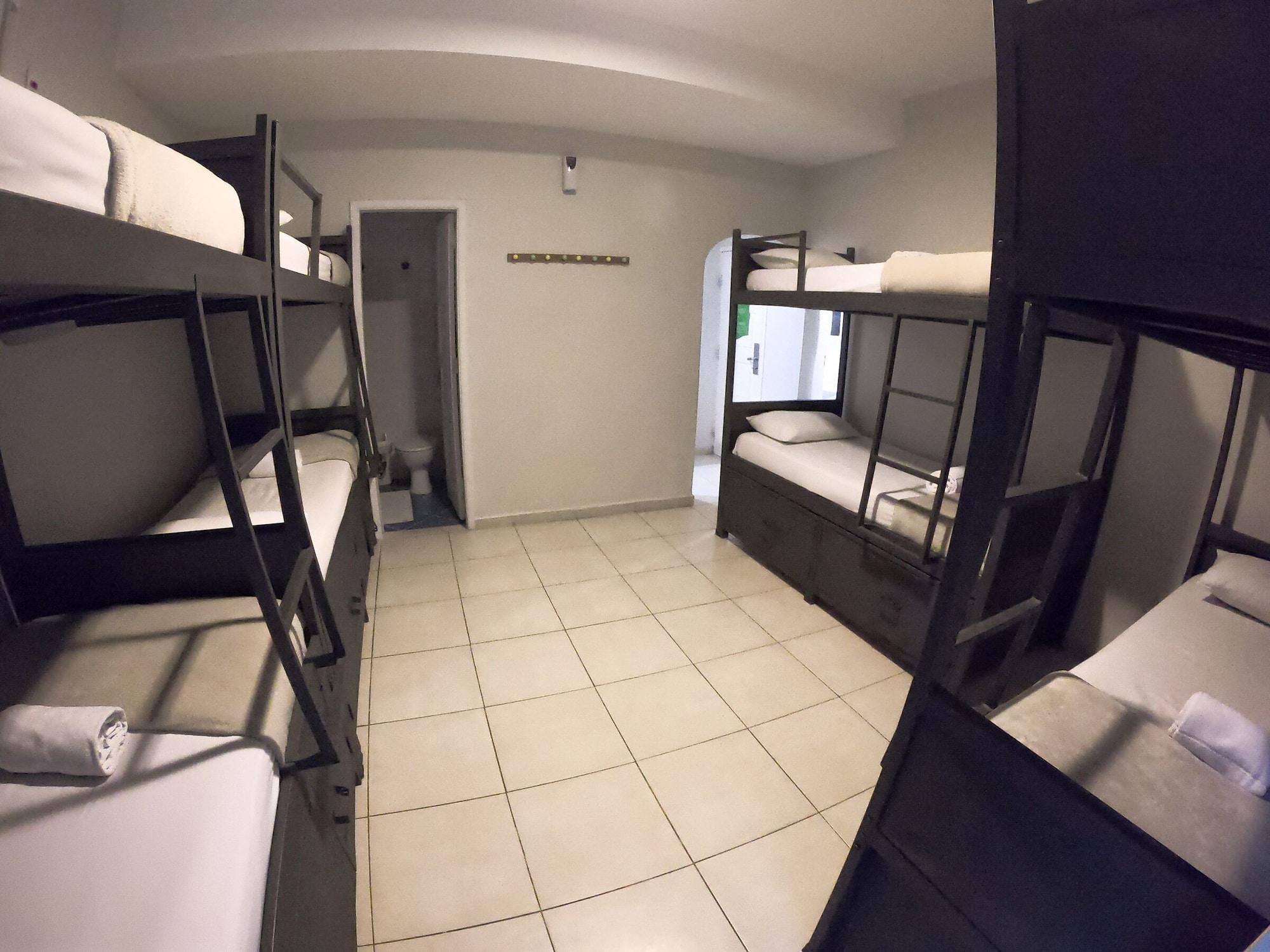 MIXED DORM, BASIC
