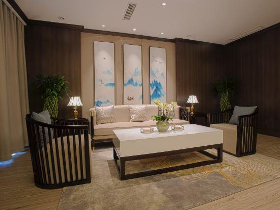 Vienna International Hotel (Mianyang High Speed Railway Station) 36/49