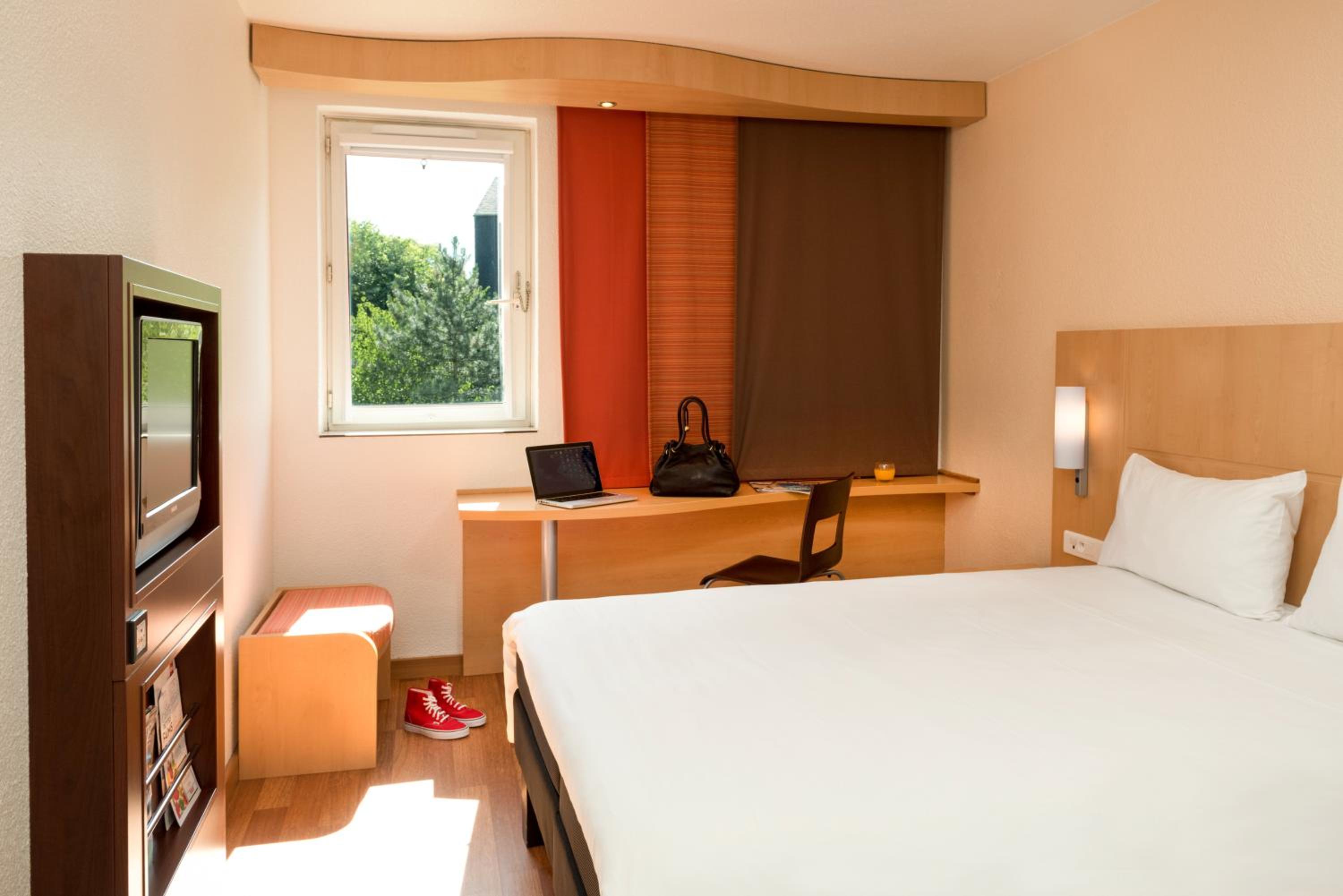 STANDARD, SINGLE BED