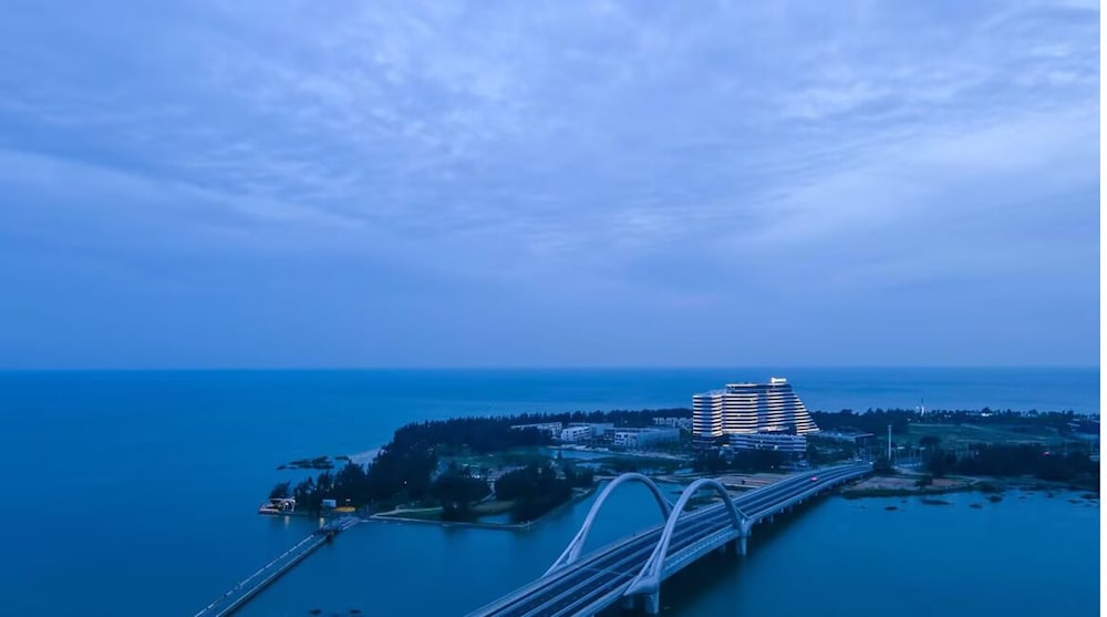Holiday Inn Beihai Silver Beach by IHG 31/36