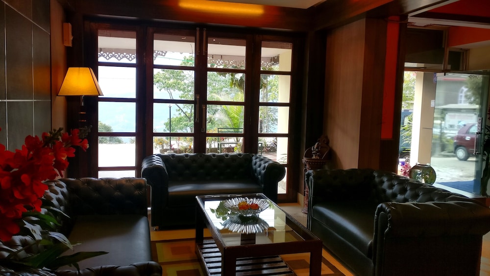 Maya Inn 51/70