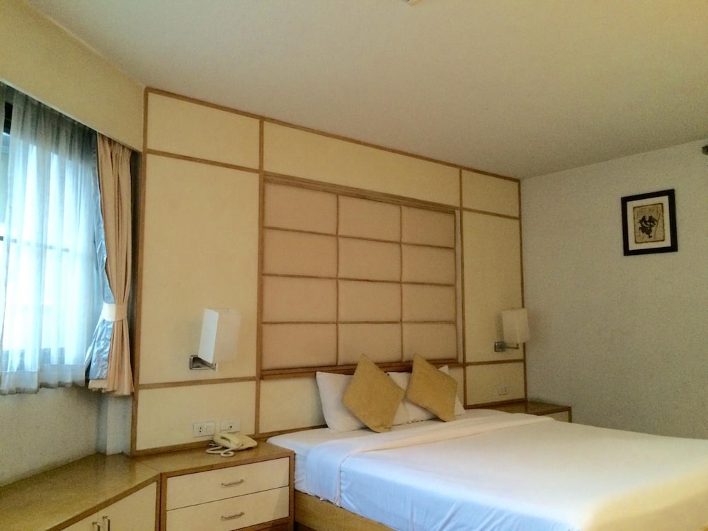 Zen Rooms Silom Soi 17 25/62