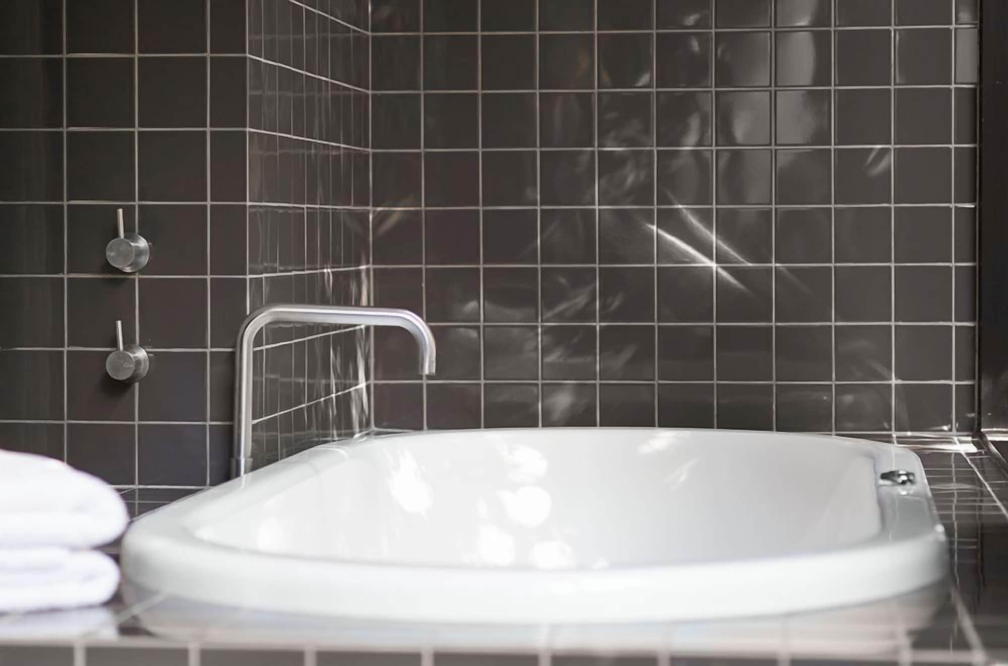 جناح بسرير كينج بغرفة نوم واحدة مع أريكة، Riverview On Mount Street 3/3