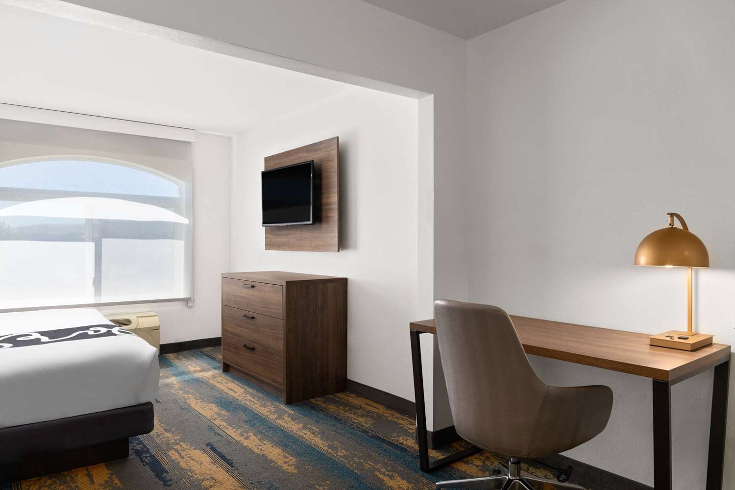 La Quinta Inn & Suites by Wyndham Kennewick 56/63