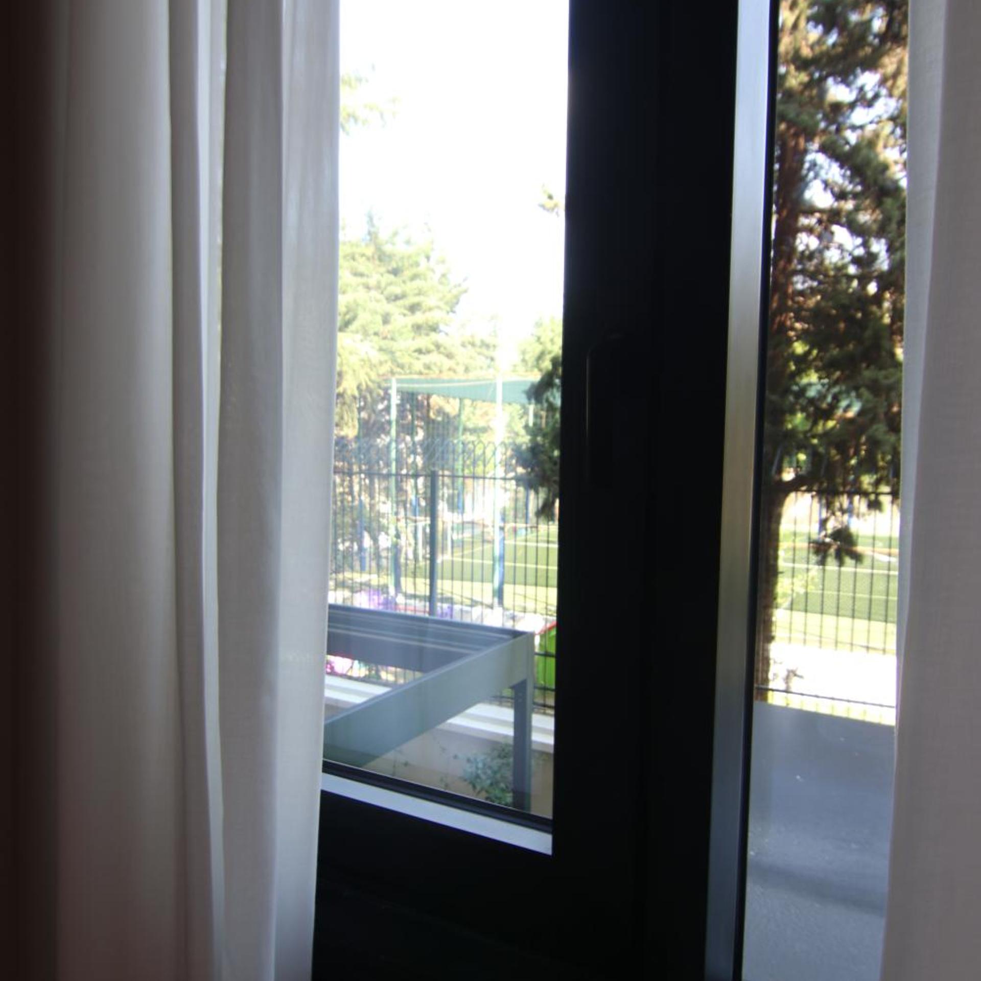Adelar Hotel Tirana 54/60