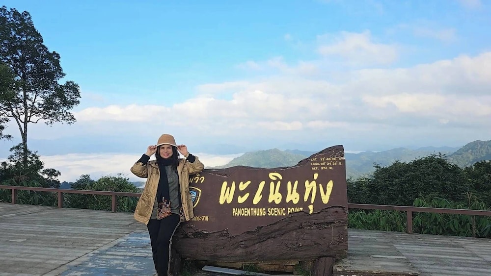 Kaengkrachan Boathouse Paradise Resort 72/78