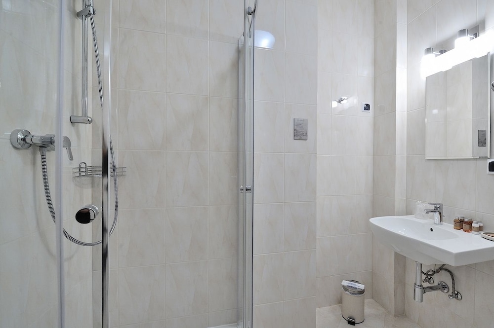 غرفة كومفورت بسريرين منفصلين، Hotel Centrum Sosnowiec 7/7