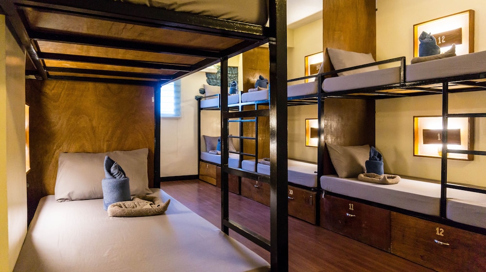 Outpost Beach Hostel - Adults Only 7/57