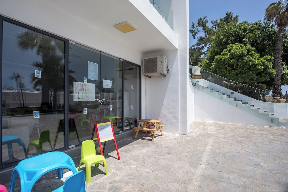 Ellia Hotel 39/50