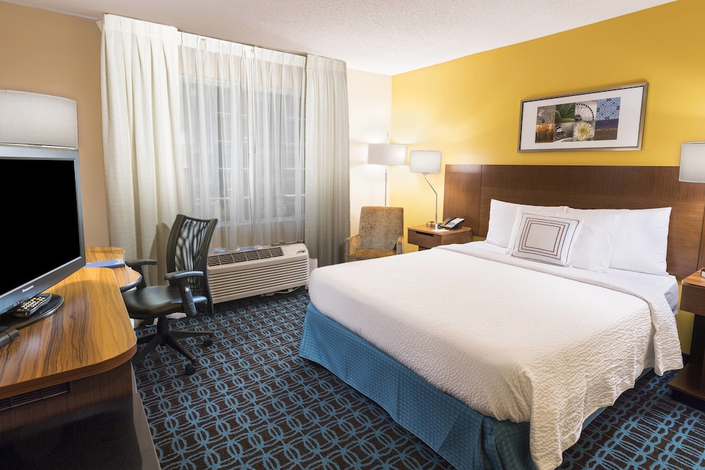 Fairfield Inn Suites Atlanta Perimeter Center 8/24