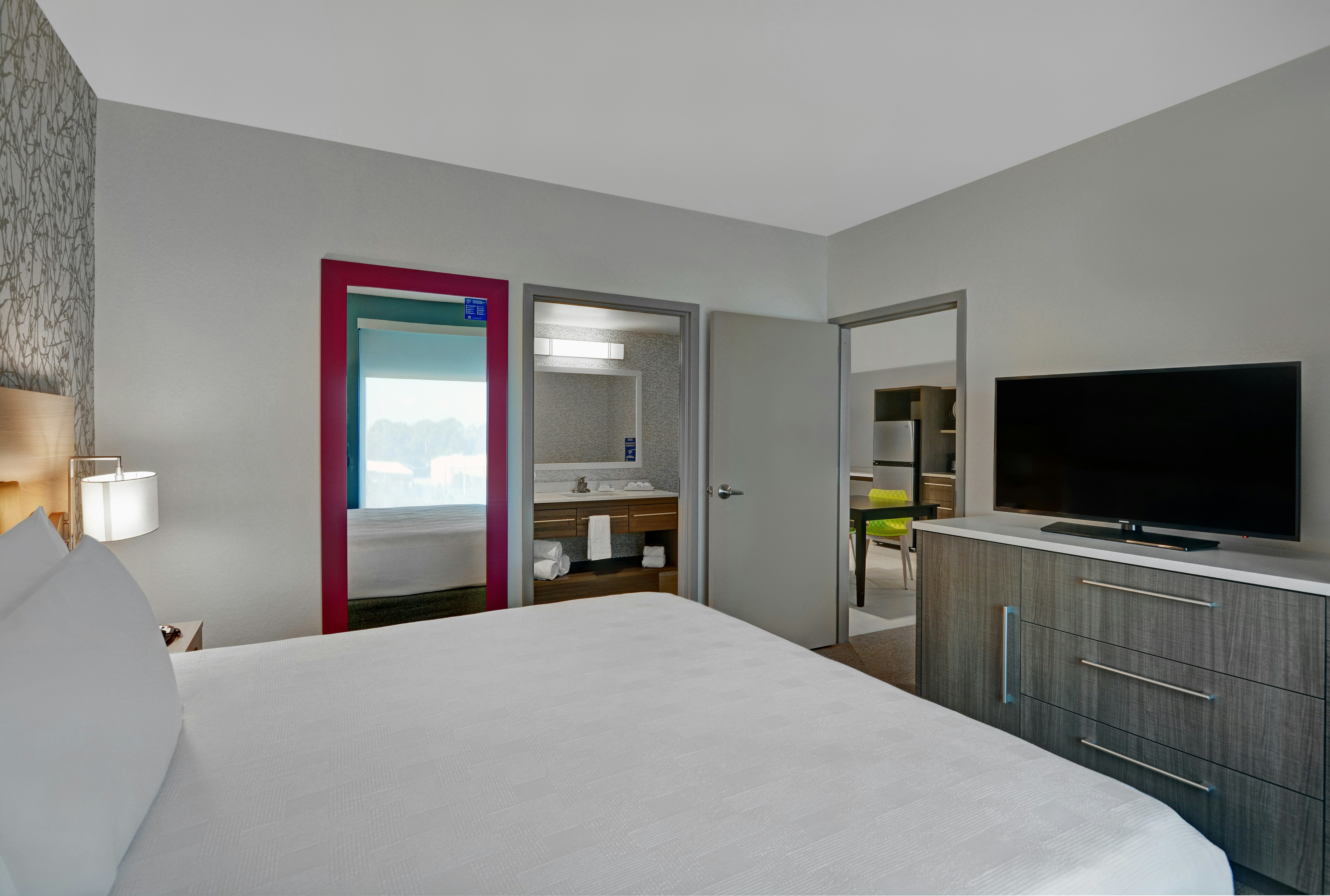 1 Bedroom, Suite, King Bed