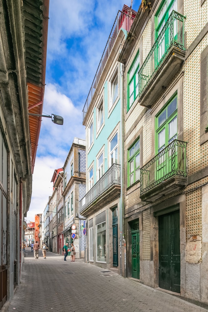 Indulge Porto Flats 41/50