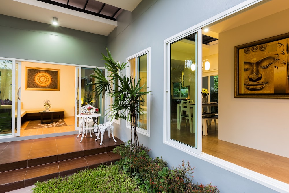 Irawan House 17/48