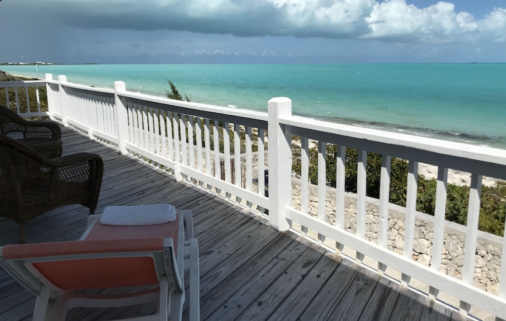 Caribbean Sea Breeze Villas 8/59