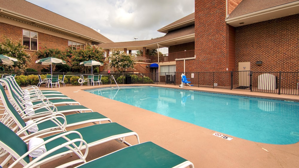 Best Western Plus Morristown Conference Center 3/45