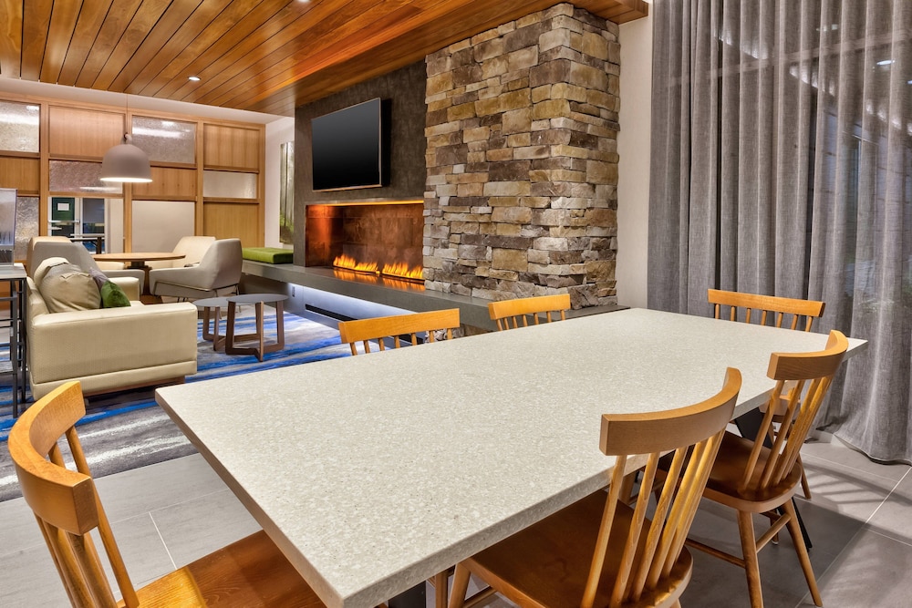 Fairfield Inn and Suites by Marriott Knoxville Airport Alcoa 31/39