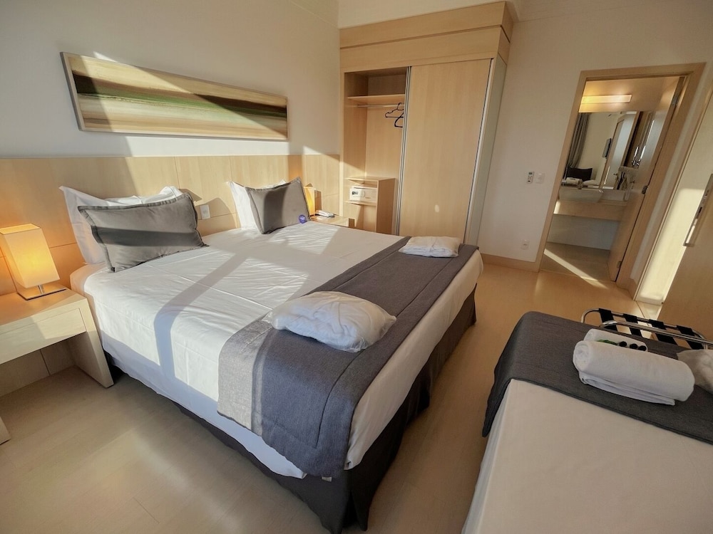 Super, Luxury, Suite, Triple, 1 King and 1 Single Beds