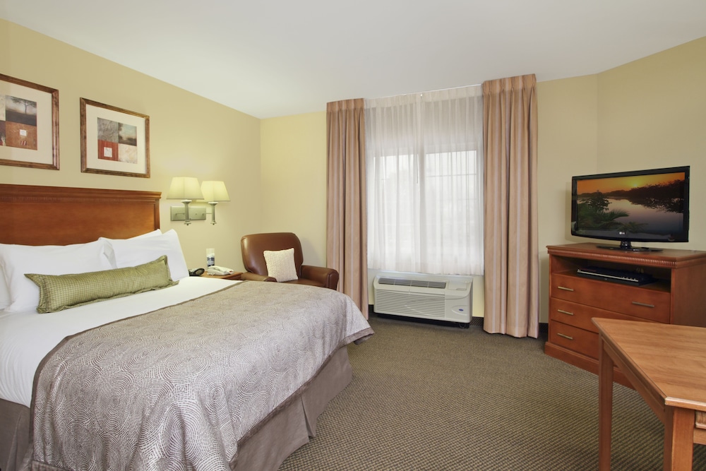 Candlewood Suites Norfolk Airport 8/38