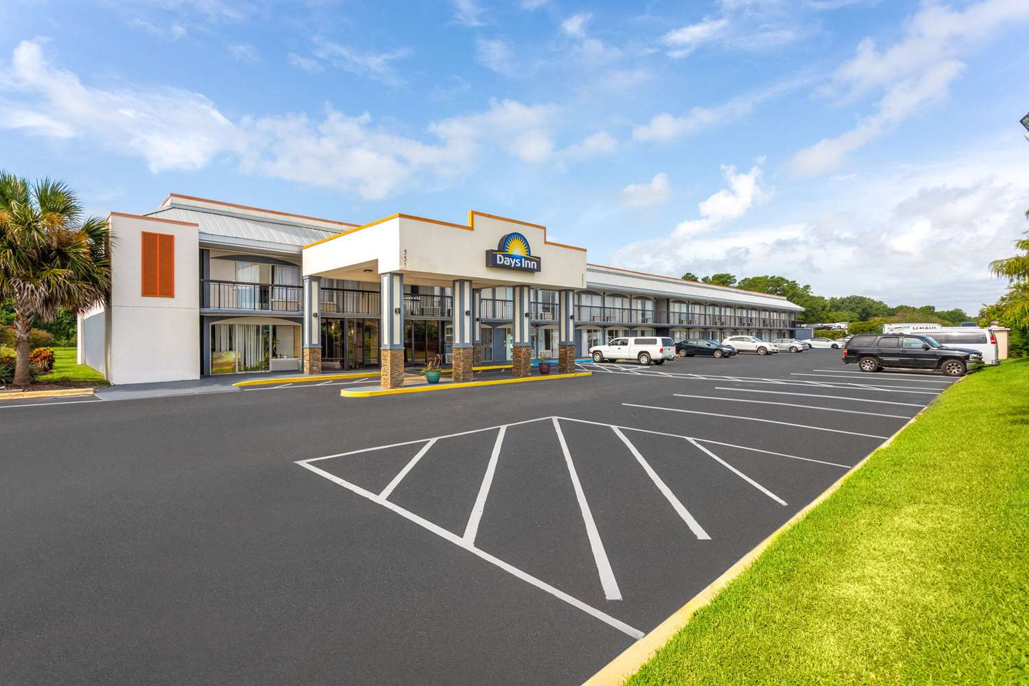 Days Inn by Wyndham Wildwood I-75 23/44