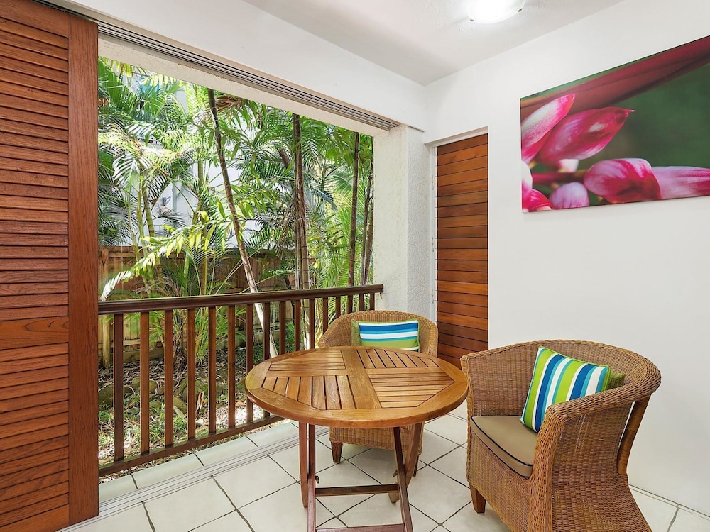 The Reef Retreat 42/63