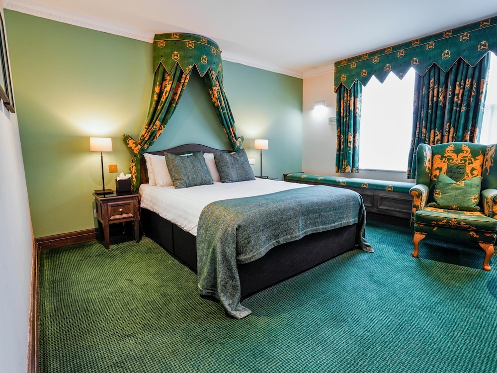 Villiers Hotel Buckingham 15/47