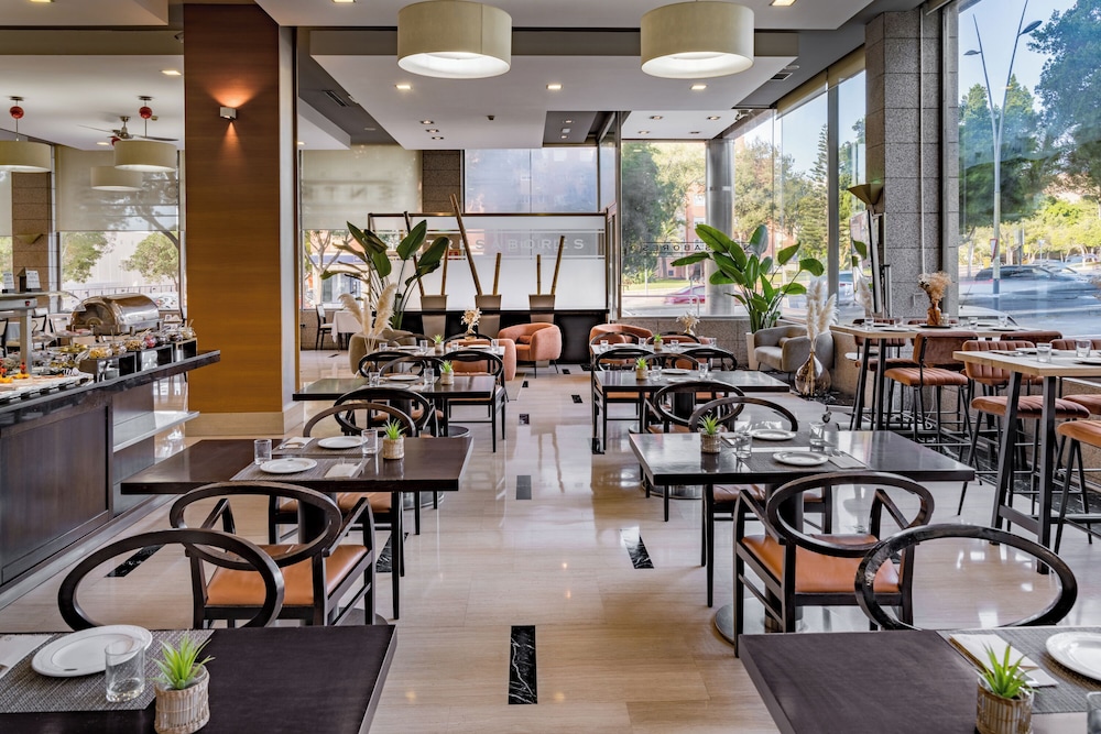 Elba Almeria Business & Convention Hotel 40/60