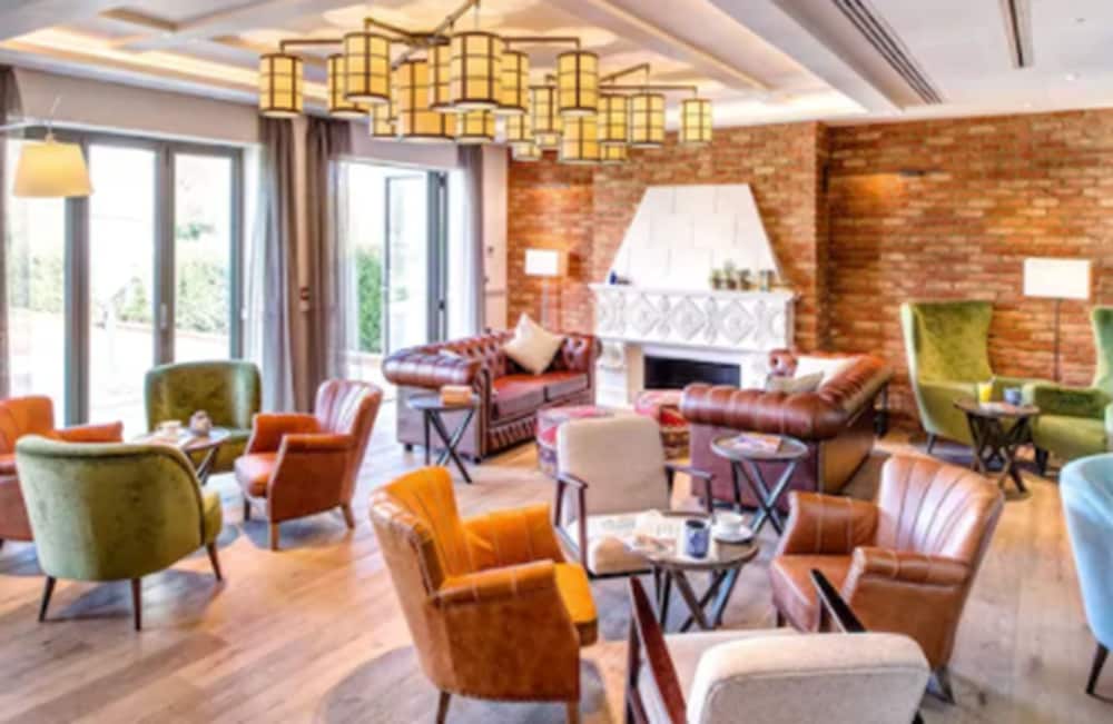 The Great House at Sonning 28/34