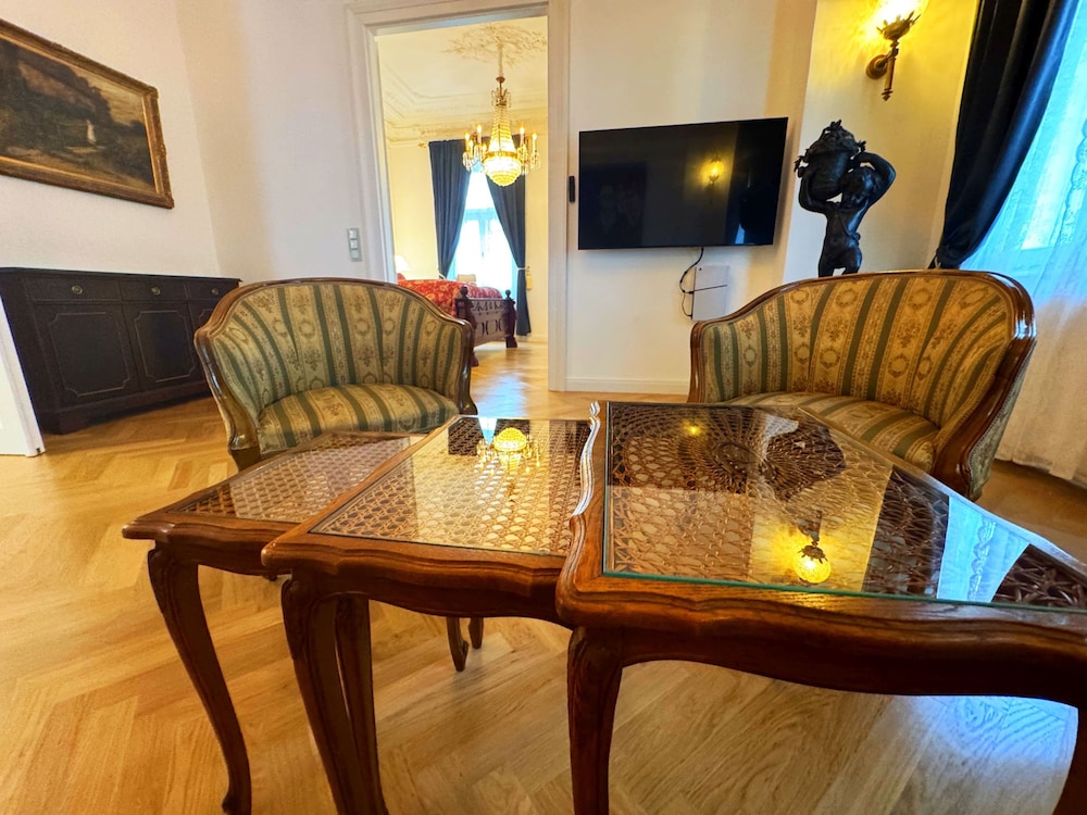 7Th Heaven Vienna Center Apartments 32/44