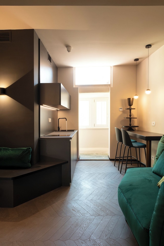 Colonna Suite 67/78
