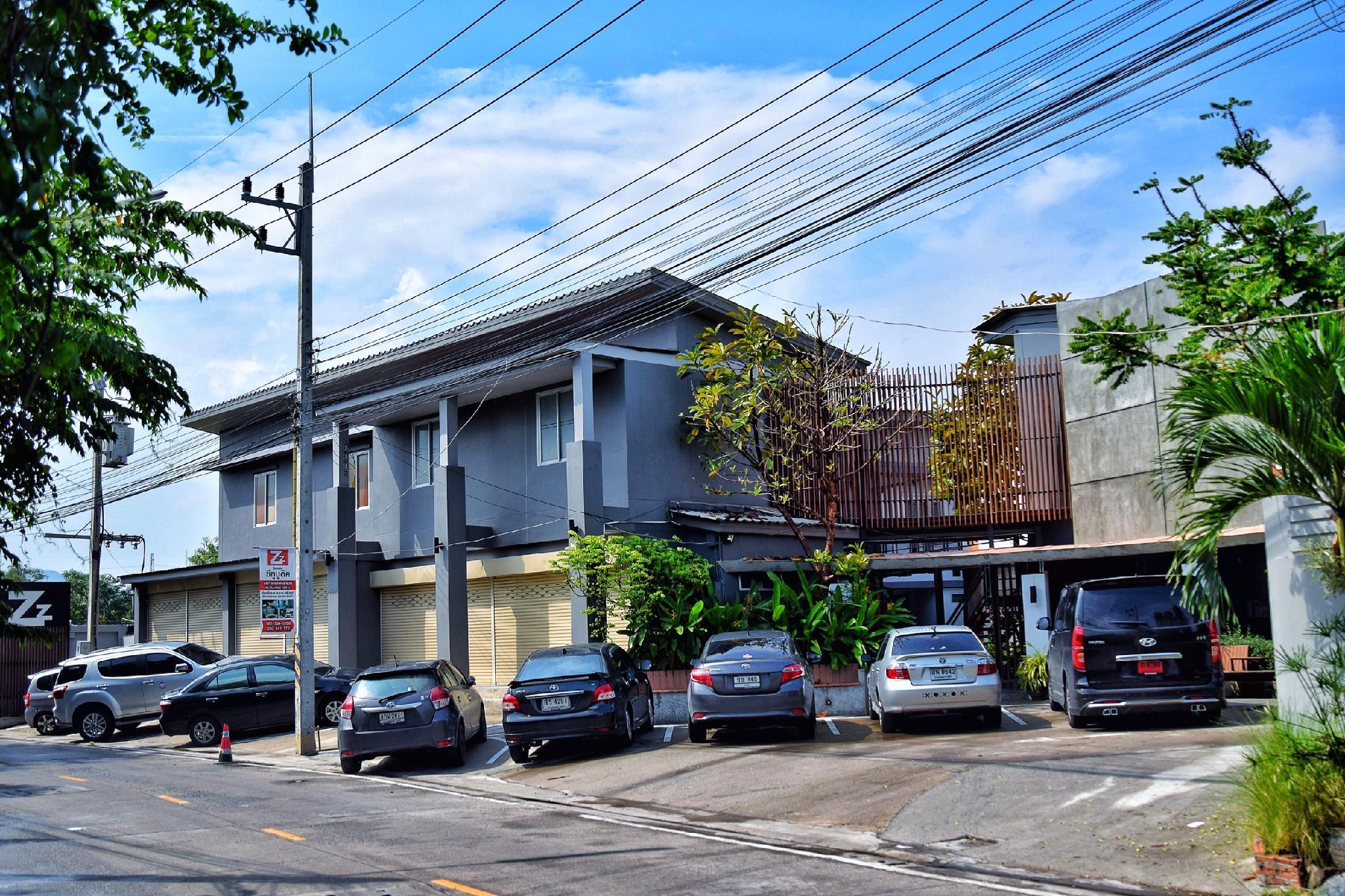 Z2 Boutique Hotel 45/56