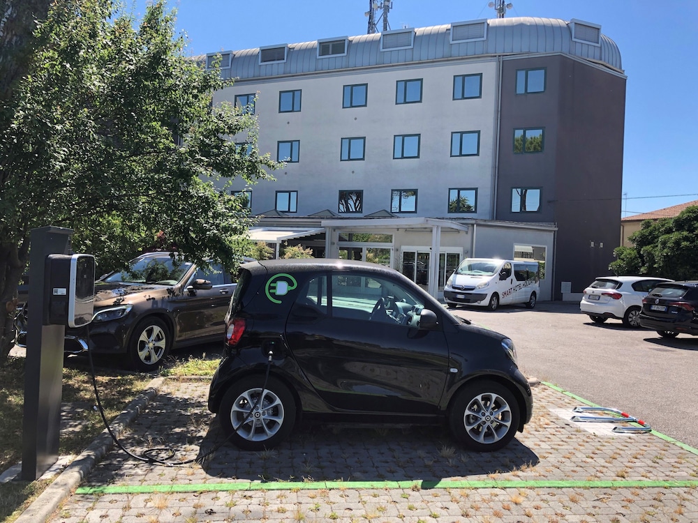 Smart Hotel Holiday 41/50