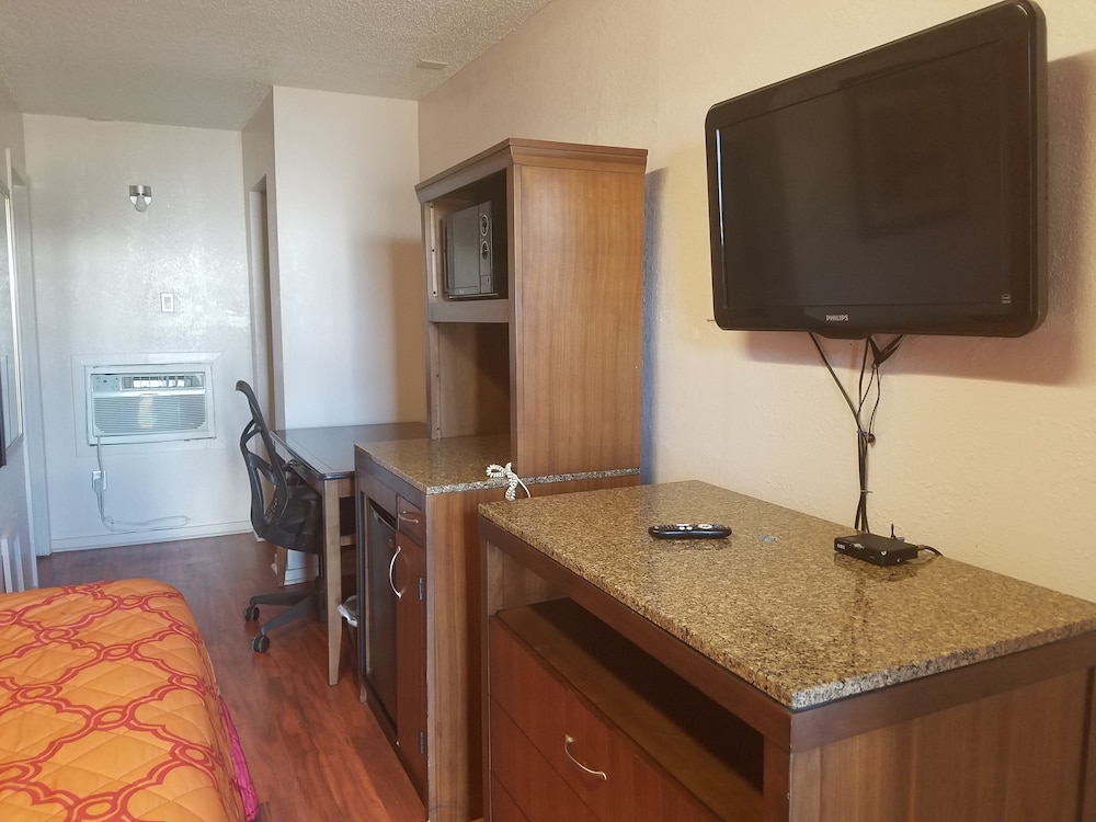 Monte Carlo Motel 24/39